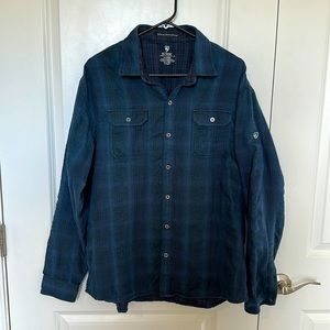 KÜHL button up flannel XL